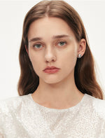 Load image into Gallery viewer, Pearl Diamante Edge Earrings