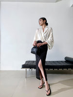 Load image into Gallery viewer, Pankou Button Slit Skirt in Black