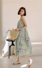 Load image into Gallery viewer, Printed Pleated Trapeze Dress in Green