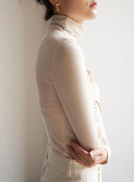 Load image into Gallery viewer, Side Line Turtleneck Top in Cream