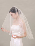 Load image into Gallery viewer, Classic Wedding Veil - Mid