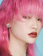 Load image into Gallery viewer, Cluster Diamante Pearl Earrings