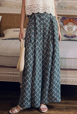 Load image into Gallery viewer, Printed Slit Tie Trousers in Green