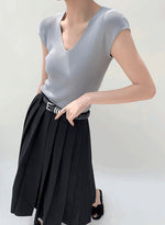 Load image into Gallery viewer, Ribbed V Neck Top in Grey