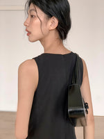 Load image into Gallery viewer, Flower Embellishment Pocket Shift Dress in Black