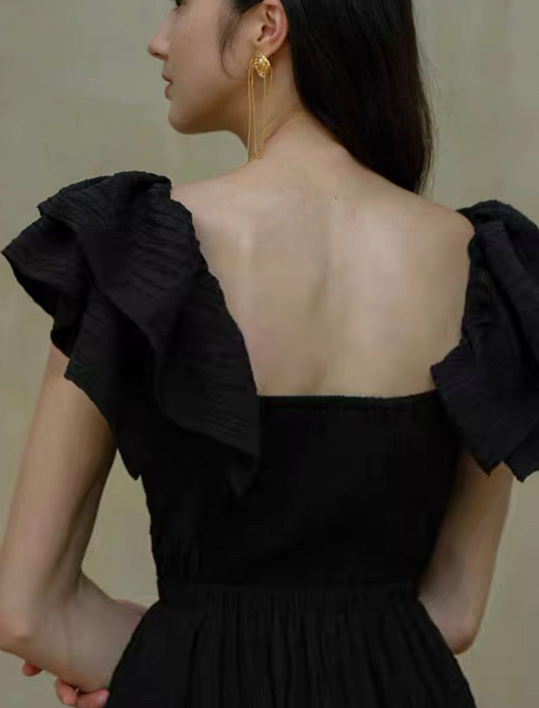 Textured Tier Sleeve Maxi Dress in Black