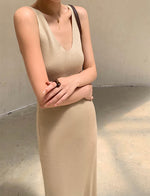 Load image into Gallery viewer, Knitted Maxi Sleeveless Dress in Kahki