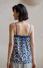 Load image into Gallery viewer, Satin Printed Camisole in Blue
