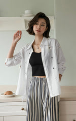 Load image into Gallery viewer, Eyelet Ribbon Tie Shirt in White