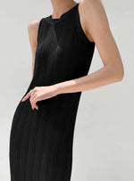 Load image into Gallery viewer, Pleated Tank Midi Dress in Black