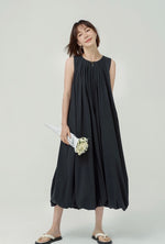 Load image into Gallery viewer, Sleeveless Pocket Bubble Dress in Black