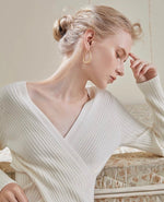 Load image into Gallery viewer, Large Oval Hoop Earrings