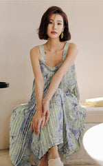 Load image into Gallery viewer, Printed Pleated Trapeze Dress in Green