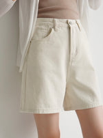 Load image into Gallery viewer, Cotton Strech Denim Mom Shorts in Cream