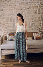 Load image into Gallery viewer, Printed Slit Tie Trousers in Green