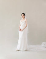 Load image into Gallery viewer, Classic Wedding Veil - Long