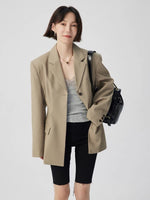 Load image into Gallery viewer, Structured Pocket Blazer in Khaki