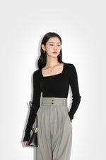 Load image into Gallery viewer, Fine Knit Wool Blend Top in Black
