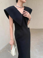 Load image into Gallery viewer, Oversized Collar Pocket Maxi Dress in Black