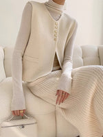 Load image into Gallery viewer, Knitted Sleeveless Vest in Cream