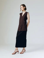 Load image into Gallery viewer, Sleek Maxi Skirt in Black