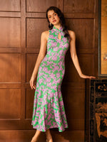 Load image into Gallery viewer, Floral Stretch Mermaid Cheongsam in Green