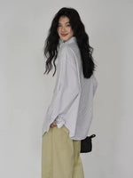 Load image into Gallery viewer, Classic Relaxed Striped Shirt in White