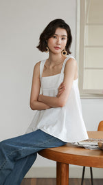 Load image into Gallery viewer, Flare Pleat Babydoll Top in White