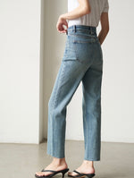 Load image into Gallery viewer, Cropped Fray Hem Stretch Jeans in Blue
