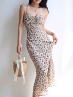 Load image into Gallery viewer, Berri Floral Maxi Dress in White