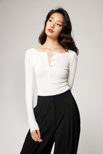 Load image into Gallery viewer, Ribbed Button Top in White