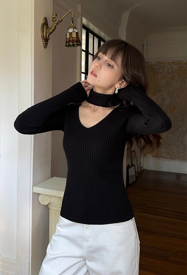 Ribbed Cutout Turtleneck Top in Black