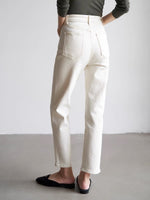 Load image into Gallery viewer, Straight Leg Stretch Cropped Jeans in Off White
