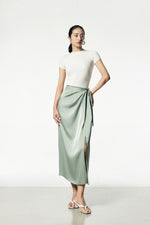 Load image into Gallery viewer, Maxi Drape Tie Skirt in Green