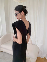 Load image into Gallery viewer, Oversized Collar Pocket Maxi Dress in Black