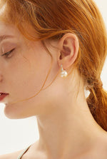Load image into Gallery viewer, Pearl Sparkle Earrings