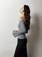 Load image into Gallery viewer, Toga Trumpet Sleeve Top in Grey