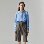 Load image into Gallery viewer, Elen Tailored Bermudas in Olive