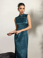 Load image into Gallery viewer, Beaded Cutout Back Cheongsam in Green