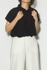 Load image into Gallery viewer, Linen Blend V-Collar Top in Black