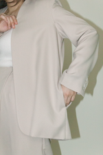 Load image into Gallery viewer, Japanese Twill Tailored Blazer in Oat