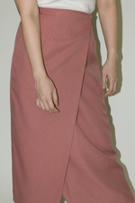 Load image into Gallery viewer, Japanese Twill Pocket Wrap Skirt in Coral