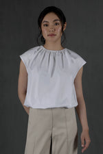 Load image into Gallery viewer, Ruched Neck Top in White