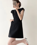 Load image into Gallery viewer, Brooklyn Cap Sleeve Pocket Dress in Black