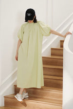 Load image into Gallery viewer, 2-Way Seersucker Puff Sleeve Maxi Dress in Lime