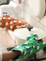 Load image into Gallery viewer, Oven Mitts