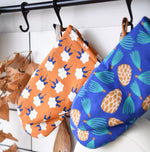 Load image into Gallery viewer, Oven Mitts