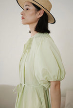 Load image into Gallery viewer, 2-Way Seersucker Puff Sleeve Maxi Dress in Lime
