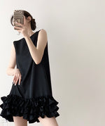Load image into Gallery viewer, Sleeveless Layer Hem Dress in Black