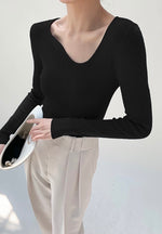 Load image into Gallery viewer, Asymmetric Wavy Long Sleeve Knit Top - Black